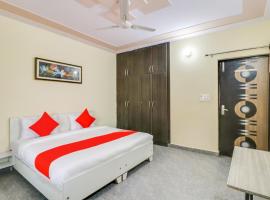 Hotel O Akash Guest House: Faridabad şehrinde bir otel