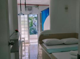 Viv's White House Tingko Beach II, Hotel in Alcoy