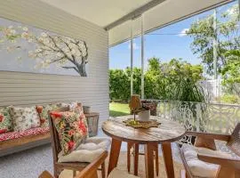 Black Duck Cottage - Coastal Heritage near Marina