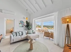 The Aqua Marine Penthouse - Modern Luxury with Expansive Views at Blue Bay