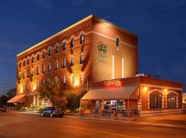 Hotel du Fjord, three-star hotel in Saguenay