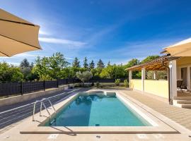 Casa Berton - New Modern Villa With Pool - Happy Rentals, hotel en Labin