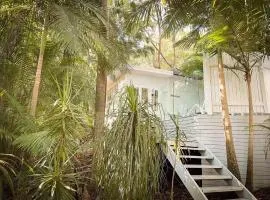 Vana - Charming & Spacious Rainforest Studio - Mullumbimby - Recent renovation
