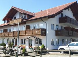 Gasthof "Zum Strauß", hotel in Wildsteig
