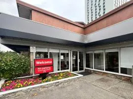 Econo Lodge Motel Village