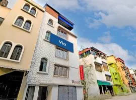 Via Rajdanga Retreat