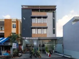 Hotel Pravasa Stay, Dewas Naka