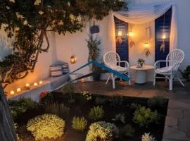 Small traditiional home near the shops and restaurants in Korissia, Kea