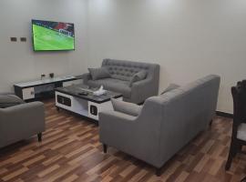 This neat and tidy two bedroom, hotel a Denkaka