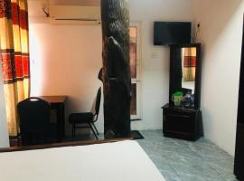 Sunshine Hotel, Hotel in Kelaniya
