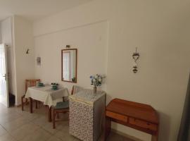 Vangelis rooms, hotel i Pitsidia