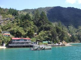 The Lodge At Te Rawa，Te Rawa的度假村