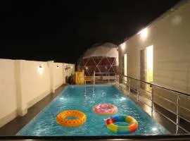 Infinite Luxuria A Luxurious Staycation