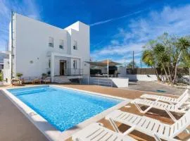 New Villa Noa 5 Bedrooms Private Ibiza Escape in Jesús