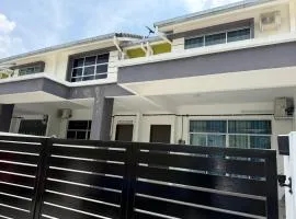 ALLURA Homestay