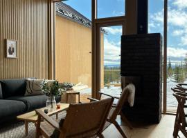 Villa Hupu Ski In Chalet Panoramic Views 300m To Gondola Sleeps 12, hotell i Ylläs