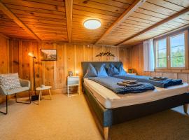 Mountain View near Brienz with Hot Tub & free parking โรงแรมในKienholz
