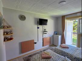 Apartment Buklija โรงแรมในปลูชิเน