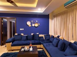 Modern Stay with 2 AC, Free Parking & Self Check-In, ξενοδοχείο σε Ραβαλπίντι