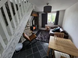 Welsh hilltop escape Llandeilo-Glamping and holiday let