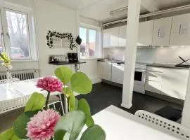 Bright Double Room 40 Free Parking