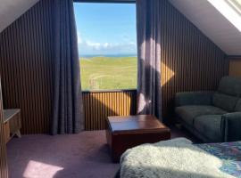 Seaside Suite Quilty, hotel i Quilty