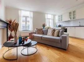 Le Catherine by Sweett