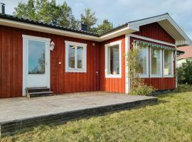 Nature Gem With Lake View Near Hudiksvall, hotel a Forsa