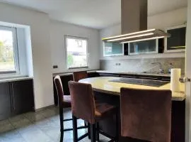 Haus am Feldrand - Bungalow mit Kamin und Sonnenterasse vor den Toren Hamburgs