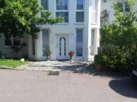 Appartement mit Terrasse