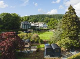 Another Place, The Lake: Watermillock şehrinde bir otel