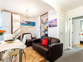 London Home with Garden Near Richmond Park