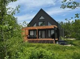 Dahlia #1 - Spa & Pets