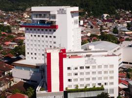 The ZHM Premiere Padang – hotel w mieście Padang