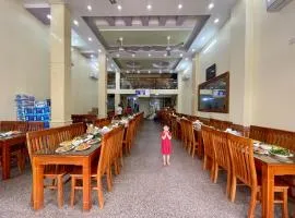 Khách sạn Chung Châu