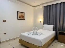 Cairo Crown Talaat Harb