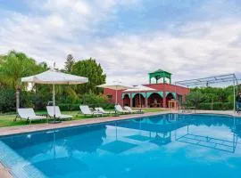 Private Marrakech Escape, Large Villa with Pool & Garden