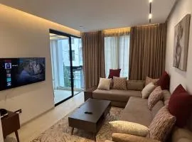 Peaceful, Luxurious, and Elegant Haven Terrace & Parking