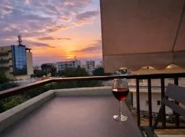 Comfortable Apt - Metro Nearby - Glyfada by ΜΡS