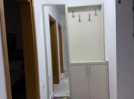 Apartament afer qendres