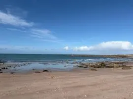 Maison familiale et rurale près de la mer
