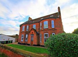 Flat near Mundesley village centre, hotel di Mundesley