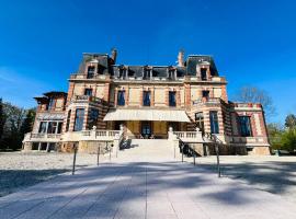 Château de Crènille, hotel v destinaci Chaumes-en-Brie