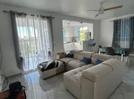 Villa avec terrasse panoramique Plage à 10 min