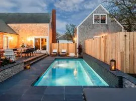 Beautiful Historic Home Heated Pool & Hot Tub