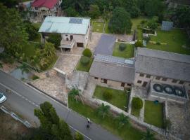 Aayoo's Place, Hotel in Trofwi