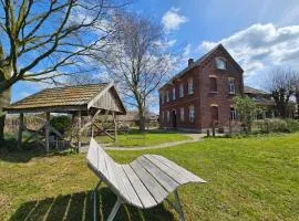 Das alte Herrenhaus auf dem Bio-Bauernhof