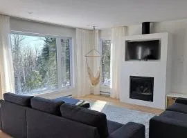 Chalet with Hot Tub and Fireplace in Charlevoix