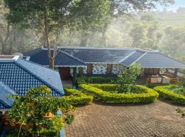Chekadi에 위치한 호텔 Kuruva Castle Cottages "A Jungle , Island , Nature & Village Retreat"