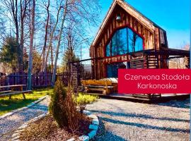 Czerwona Stodoła Karkonoska – hotel w mieście Podgórzyn
